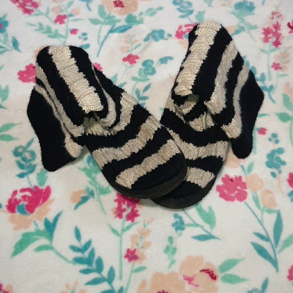 UGG sweater boots!!